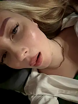 Snapshot of Aleksandrakis chatting on 11, 10, 2025 Aleksandrakis online show from 11, 10, 2025