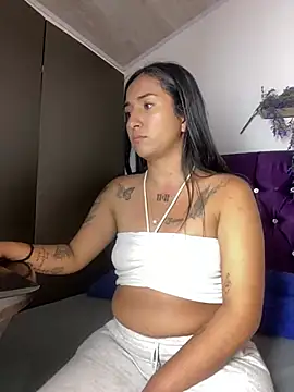 Snapshot of luna_asss chatting on 7, 1, 2025 luna asss online show from 7, 1, 2025
