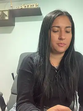 Snapshot of luna_asss chatting on 8, 2, 2025 luna asss online show from 8, 2, 2025