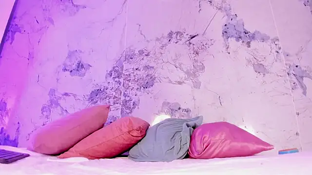 Snapshot of Kim_Baker1 chatting on 30, 9, 2025 Kim Baker1 online show from 30, 9, 2025