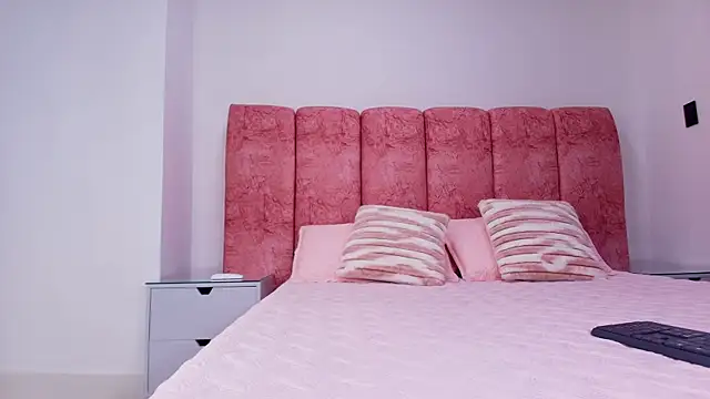 kendal rossi online show from 15, 12, 2025