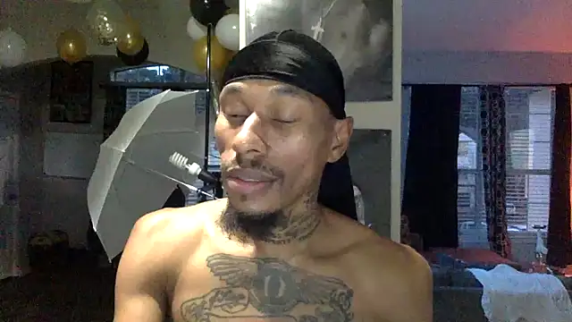 Snapshot of KingDerRico chatting on 5, 1, 2026 KingDerRico online show from 5, 1, 2026