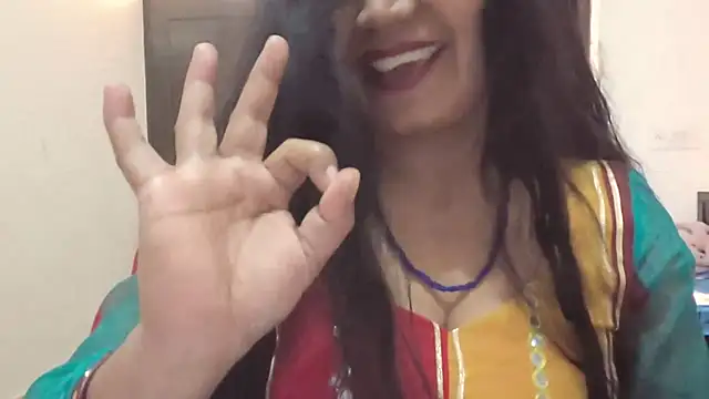 Snapshot of Gulaboo_bhabi chatting on 3, 1, 2025 Gulaboo bhabi online show from 3, 1, 2025