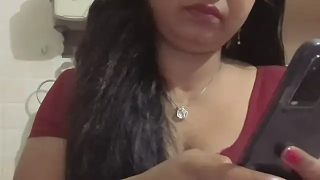 Snapshot of Gulaboo_bhabi chatting on 4, 1, 2025 Gulaboo bhabi online show from 4, 1, 2025
