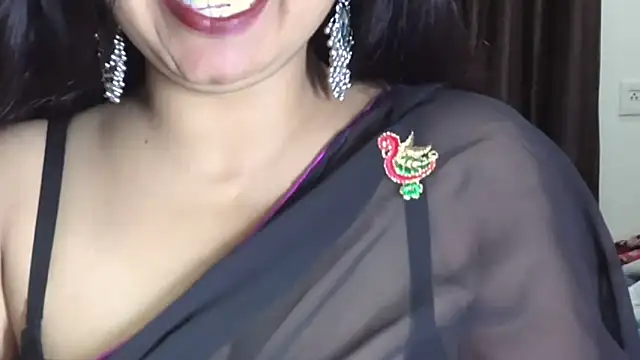 Snapshot of Gulaboo_bhabi chatting on 6, 2, 2025 Gulaboo bhabi online show from 6, 2, 2025