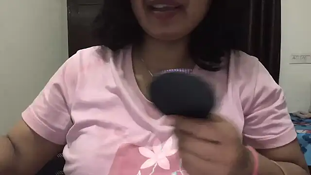 Snapshot of Gulaboo_bhabi chatting on 17, 3, 2025 Gulaboo bhabi online show from 17, 3, 2025