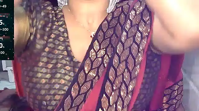 Snapshot of Gulaboo_bhabi chatting on 26, 11, 2025 Gulaboo bhabi online show from 26, 11, 2025