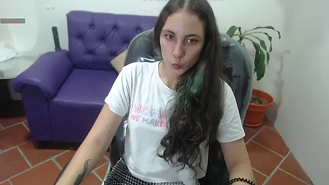 Snapshot of xlunna chatting on 2, 12, 2024 xlunna online show from 2, 12, 2024