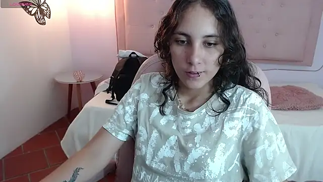 Snapshot of xlunna chatting on 6, 2, 2025 xlunna online show from 6, 2, 2025