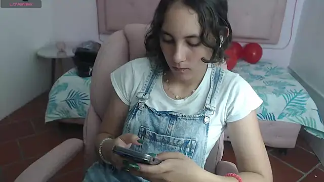 Snapshot of xlunna chatting on 14, 2, 2025 xlunna online show from 14, 2, 2025