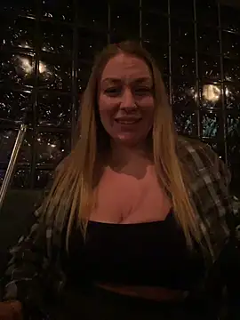 Snapshot of Sweet___Emily chatting on 9, 2, 2026 Sweet Emily online show from 9, 2, 2026