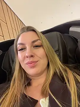 Snapshot of Sweet___Emily chatting on 30, 3, 2026 Sweet Emily online show from 30, 3, 2026