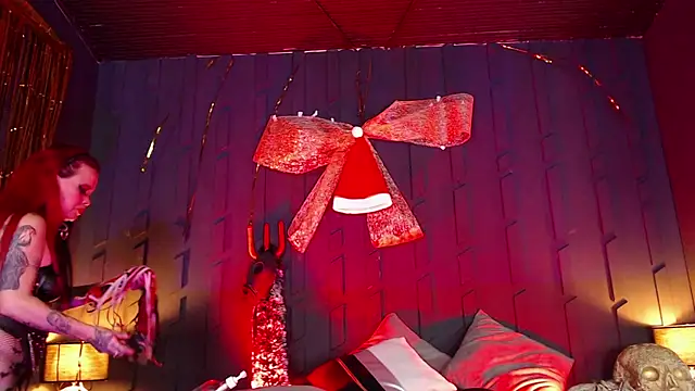 MorganaCrowley online show from 19, 12, 2024