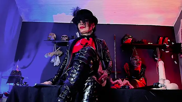 MorganaCrowley online show from 28, 10, 2025