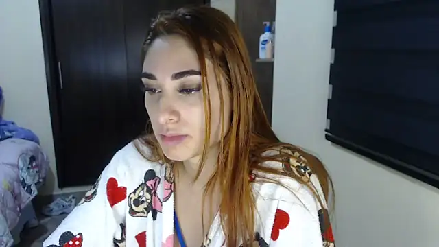 Snapshot of Amy_Walker chatting on 12, 12, 2024 Amy Walker online show from 12, 12, 2024
