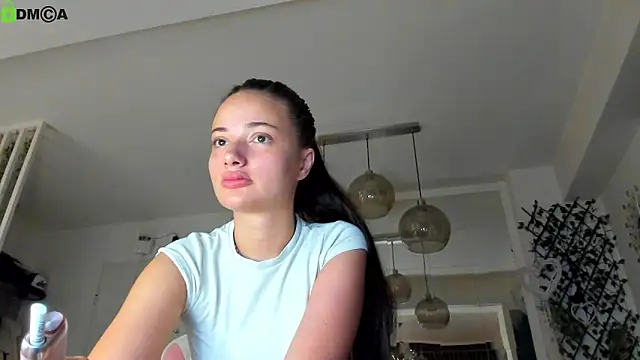 Snapshot of IreneVON chatting on 12, 6, 2026 IreneVON online show from 12, 6, 2026