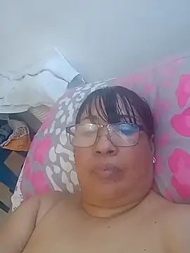 MilfPleasure online show from 17, 5, 2026