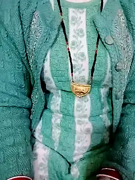 Snapshot of Slim_bhabhi chatting on 30, 12, 2024 Slim bhabhi online show from 30, 12, 2024