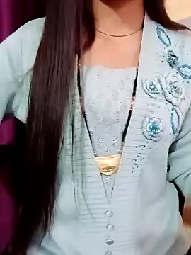 Snapshot of Slim_bhabhi chatting on 31, 12, 2024 Slim bhabhi online show from 31, 12, 2024