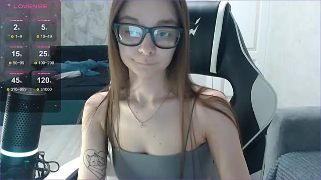 Snapshot of Amarieni chatting on 14, 3, 2025 Amarieni online show from 14, 3, 2025