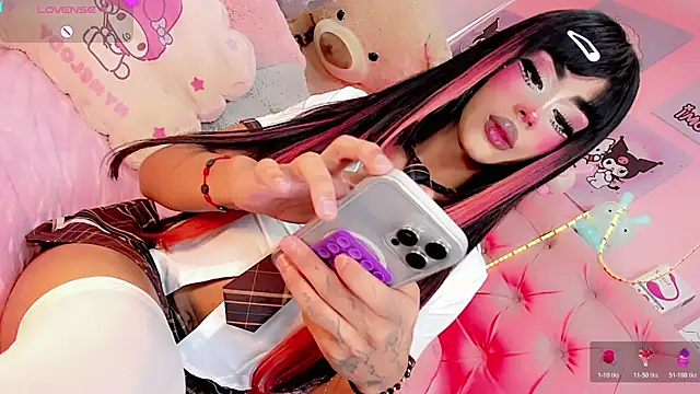 Snapshot of Cute_Roxxy chatting on 6, 2, 2026 Cute Roxxy online show from 6, 2, 2026