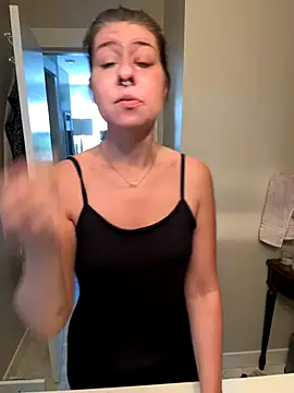 Snapshot of sophielove888 chatting on 15, 9, 2025 sophielove888 online show from 15, 9, 2025