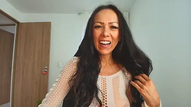 Kasandra Mature  online show from 31, 12, 2024