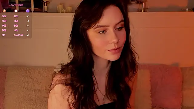 Snapshot of UnaMedison chatting on 18, 3, 2026 UnaMedison online show from 18, 3, 2026