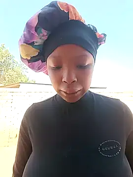 Snapshot of Mayo01_ chatting on 2, 12, 2024 Mayo01  online show from 2, 12, 2024