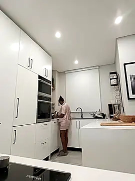 Snapshot of Mayo01_ chatting on 14, 9, 2025 Mayo01  online show from 14, 9, 2025