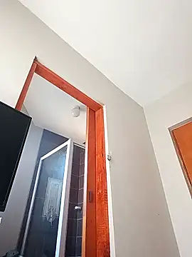 Snapshot of Mayo01_ chatting on 16, 10, 2025 Mayo01  online show from 16, 10, 2025