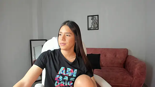 Alice23jones online show from 4, 1, 2025