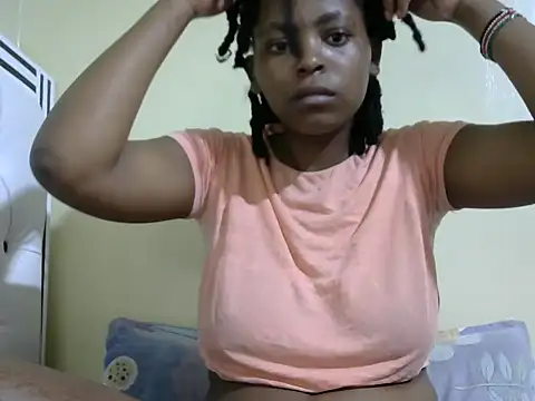 Snapshot of nelly_shyn chatting on 26, 9, 2025 nelly shyn online show from 26, 9, 2025