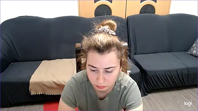 VioletaFlower7 online show from 13, 12, 2024
