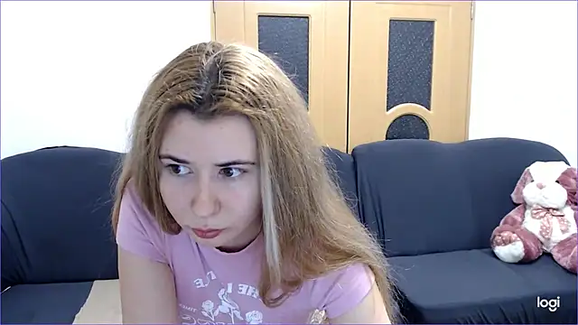 VioletaFlower7 online show from 22, 1, 2025