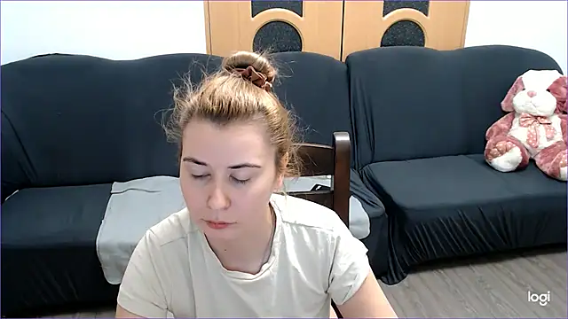 VioletaFlower7 online show from 23, 1, 2025