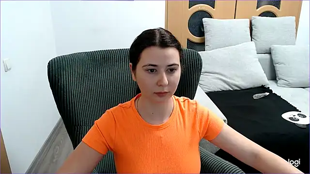 Snapshot of VioletaFlower7 chatting on 5, 1, 2026 VioletaFlower7 online show from 5, 1, 2026