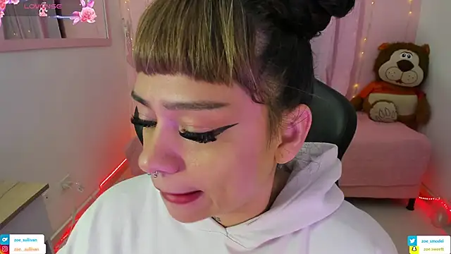 zoesullivan online show from 7, 11, 2025