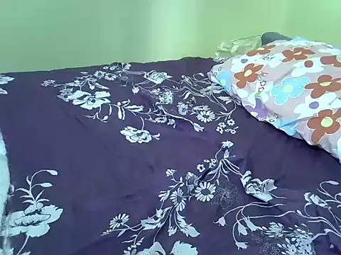 naughtycate  online show from 19, 10, 2025