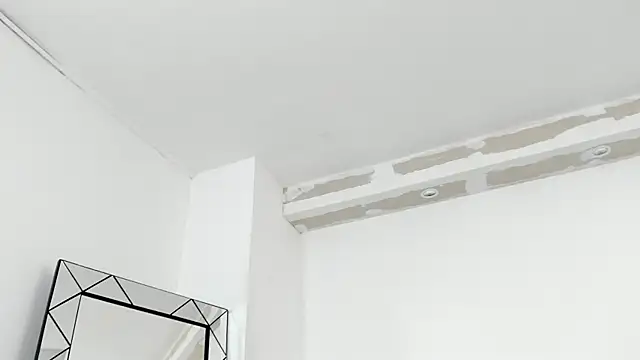 Juliabadlee online show from 30, 12, 2024