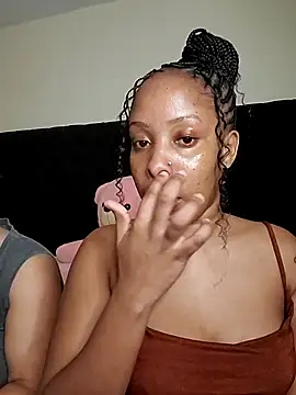 R-thequeen online show from 6, 5, 2026