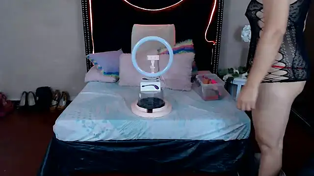 Snapshot of VioletaaaSlave chatting on 26, 10, 2025 VioletaaaSlave online show from 26, 10, 2025