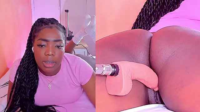 Snapshot of zoeethompson_cm chatting on 18, 3, 2026 zoeethompson cm online show from 18, 3, 2026