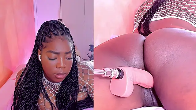 Snapshot of zoeethompson_cm chatting on 25, 3, 2026 zoeethompson cm online show from 25, 3, 2026