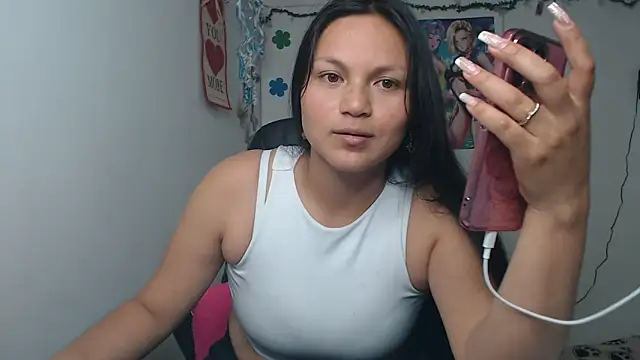 Snapshot of Zafiroweb09 chatting on 17, 12, 2024 Zafiroweb09 online show from 17, 12, 2024