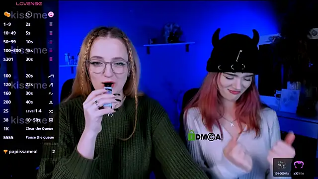 Snapshot of liana_kisses chatting on 3, 10, 2025 liana kisses online show from 3, 10, 2025