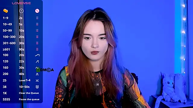 Snapshot of liana_kisses chatting on 5, 10, 2025 liana kisses online show from 5, 10, 2025