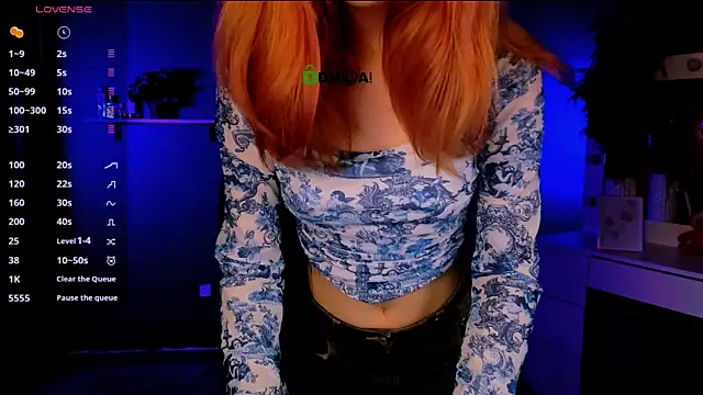 Snapshot of liana_kisses chatting on 8, 10, 2025 liana kisses online show from 8, 10, 2025