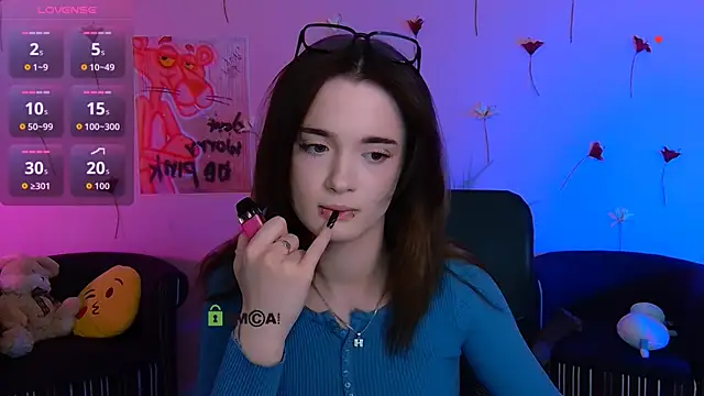 liana kisses online show from 9, 5, 2026