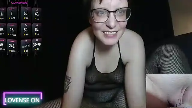 PernillaGirl online show from 8, 1, 2025